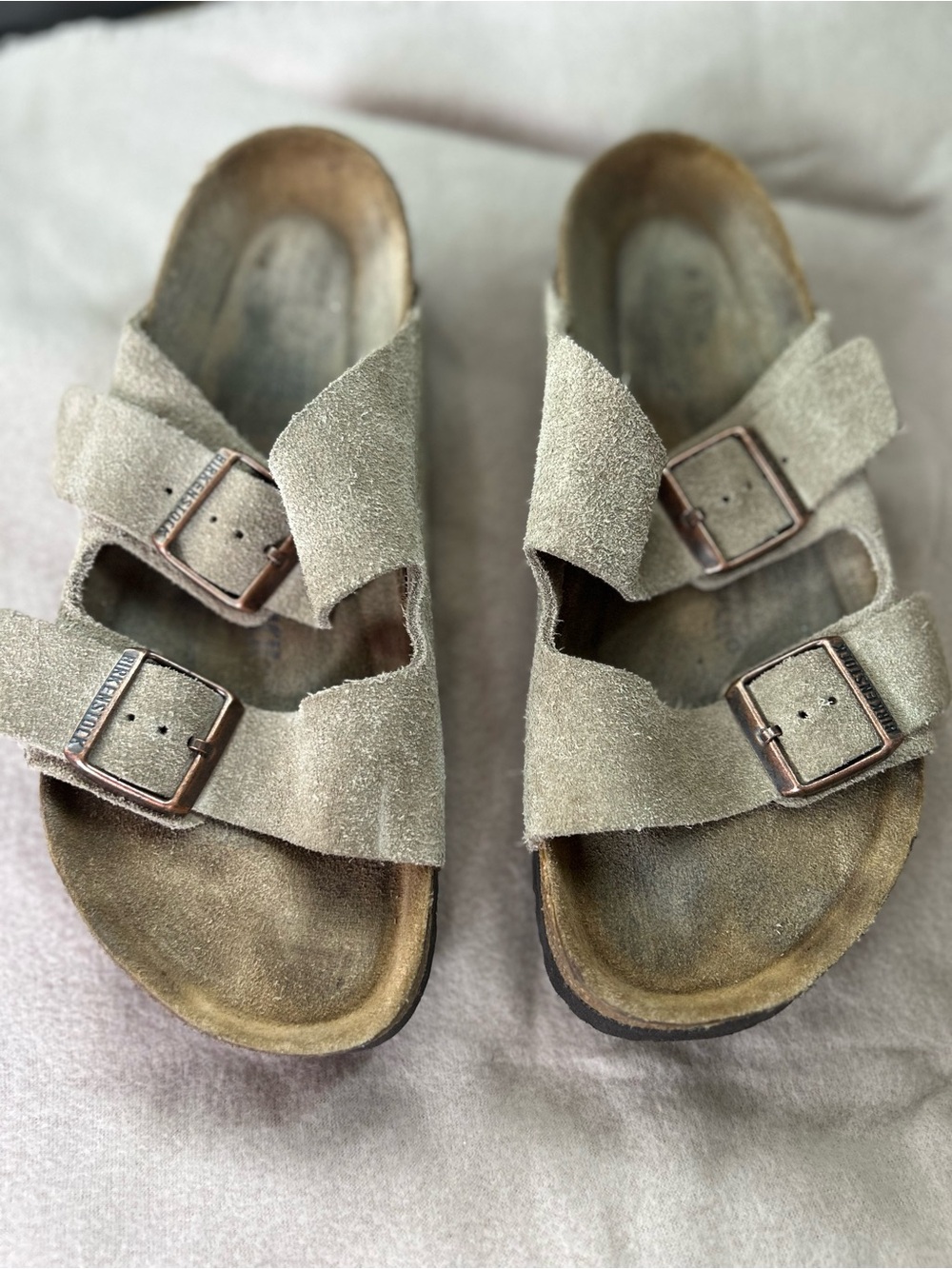 Birkenstock Arizona Suede Double-Buckle Slide Sandals in Beige womens size 7(38) - Picture 3 of 6